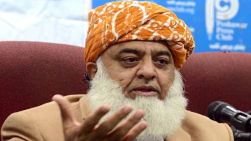 بالادست قوتوں کو محبت سے سمجھایا، شرافت سے بات مانی جائے:فضل الرحمٰن