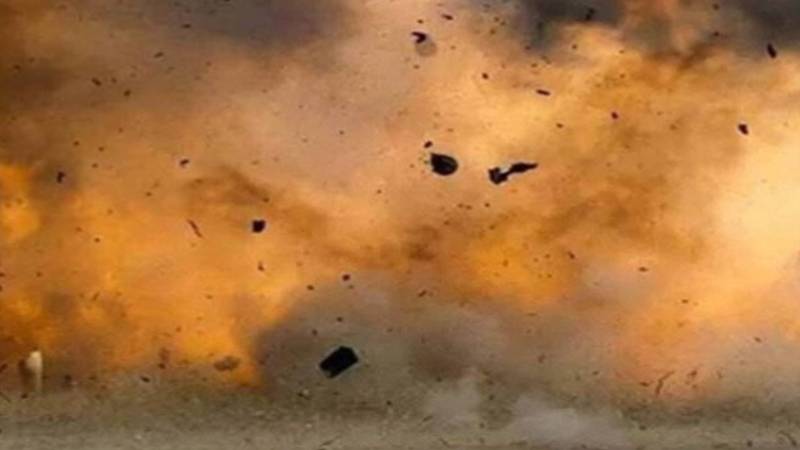 خضدار میں گیس سلنڈر دھماکے کے نتیجے میں ایک شخص جاں بحق اور دو زخمی ہوگئے۔