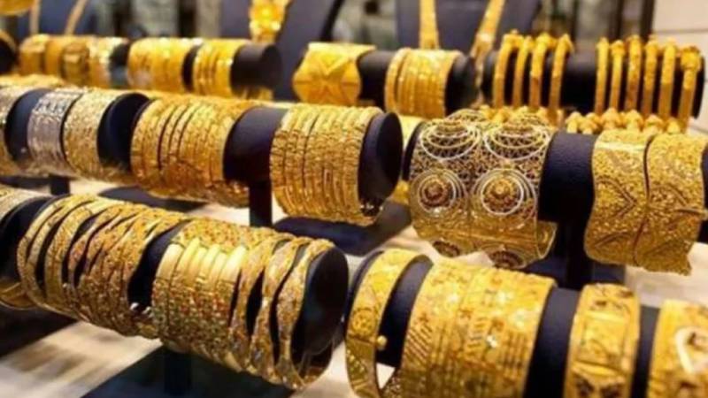 پاکستان میں سونے کی قیمتوں میں کمی