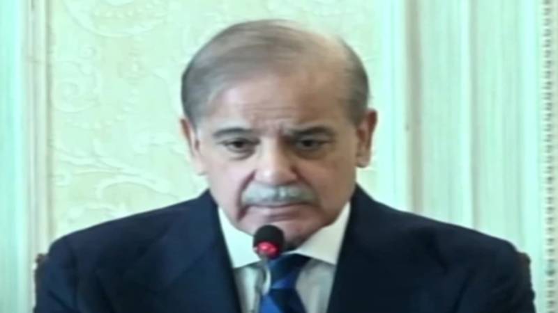 وفاقی کابینہ کا اجلاس: 86 فارن پائلٹس کے لائسنز میں توسیع اور دیگر اہم فیصلے