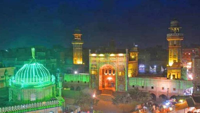 شبِ معراج آج مذہبی عقیدت سے منائی جائے گی