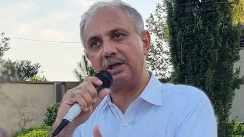 پاکستان میں آئین پر عملدرآمد نہیں ہو رہا، حکومت کو ہوش کے ناخن لینے چاہیے:عمر ایوب