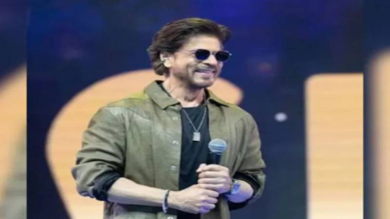 شاہ رخ خان کا دبئی میں 60 برس کی عمر پر مزاحیہ تبصرہ، '30 کا لگتا ہوں