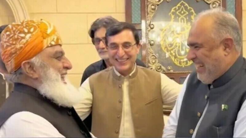 پی ٹی آئی قیادت کی مولانا فضل الرحمان سے ملاقات آج، گرینڈ الائنس میں شرکت کی دعوت