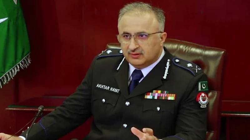 آئی جی خیبر پختونخوا اختر حیات کو عہدے سے ہٹادیا گیا