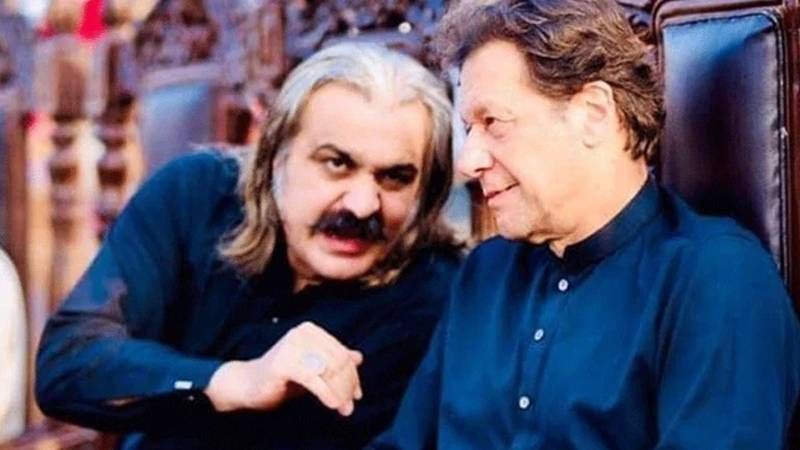 عمران خان اور علی امین گنڈاپور کی ملاقات کی تفصیلات منظرِ عام پر آ گئیں