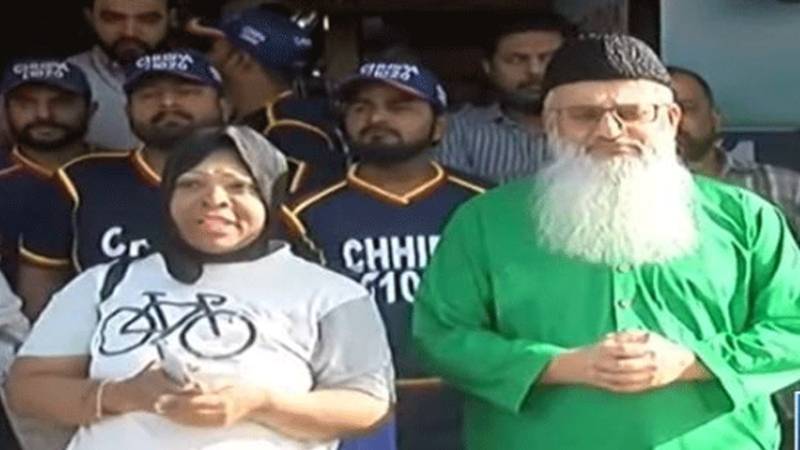 امریکی خاتون اونیجا کا پاکستانی حکومت سے ایک لاکھ ڈالر کا مطالبہ