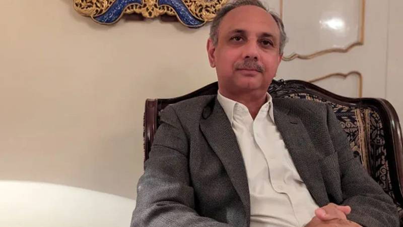 قوم دہشت گردی کے خلاف جنگ میں سیکیورٹی فورسز کے ساتھ ہے:عمر ایوب