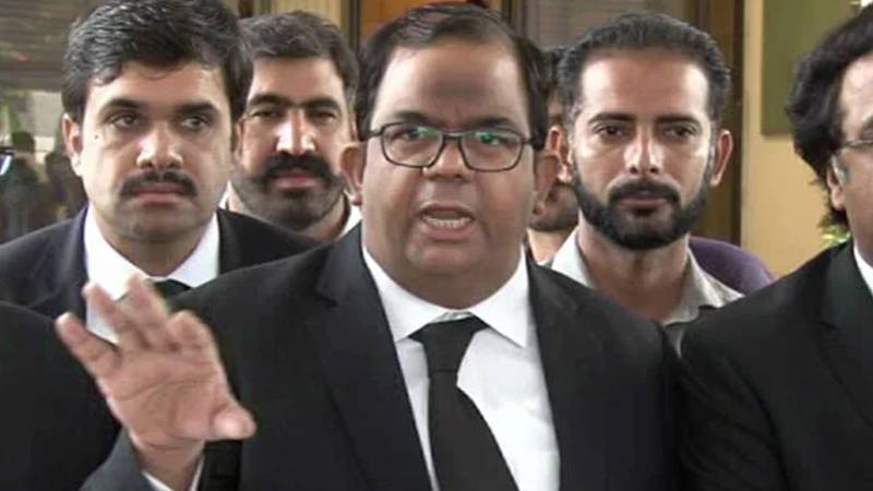 پی ٹی آئی کے وکیل فیصل چوہدری اڈیالہ جیل کے باہر سے حراست میں لے لیے گئے