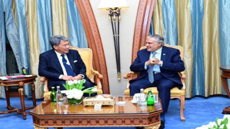 اسحاق ڈار کا ملائیشین وزیر خارجہ سے رابطہ، غزہ میں انسانی بحران پر گفتگو