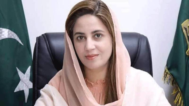 اسلام آباد کی عدالت نے پی ٹی آئی رہنما زرتاج گل کے ناقابلِ ضمانت وارنٹ جاری کر دیئے