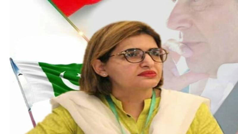 پی ٹی آئی رہنما سیمابیہ طاہر کو اڈیالہ جیل کے گیٹ سے حراست میں لے لیا گیا
