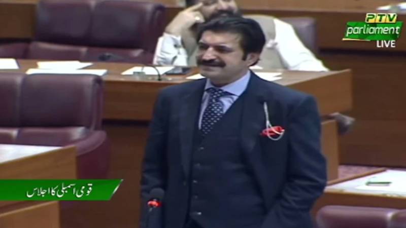 شیر افضل مروت کی قومی اسمبلی آمد، ایوان میں دلچسپ جملوں اور نعروں کا تبادلہ