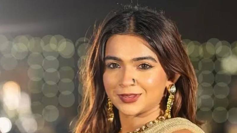 'انڈیاز گاٹ لیٹنٹ' تنازع: خاتون انفلوئنسر کو ریپ کی دھمکیاں
