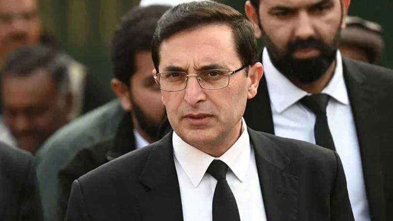 چیف جسٹس نے پی ٹی آئی کو سیاسی عمل میں شامل رہنے کا مشورہ دیا: بیرسٹر گوہر