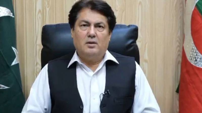 سندھ و پنجاب حکومتوں کی کارکردگی عوام کو نظر نہیں آ رہی: بیرسٹر محمد علی سیف