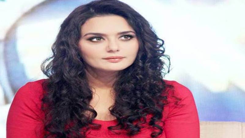 کسی نے میرا قرض معاف نہیں کرایا ؛ بھارتی اداکارہ نے سیاسی جماعت پر پھٹ پڑیں