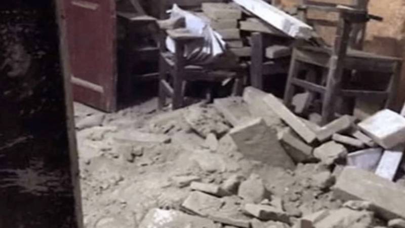ٹانک: بارش کے باعث سرکاری اسکول کی چھت گر گئی، طلبہ کا تعلیمی مستقبل خطرے میں