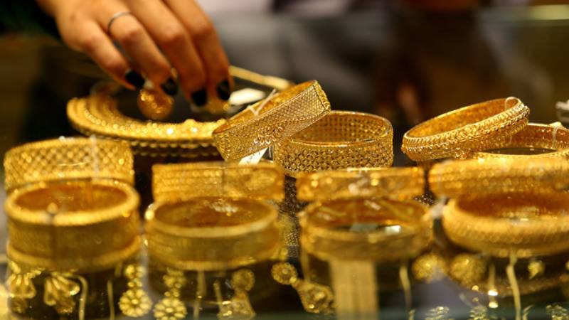 سونے کی قیمت میں آج بھی کمی، فی تولہ 3300 روپے سستا