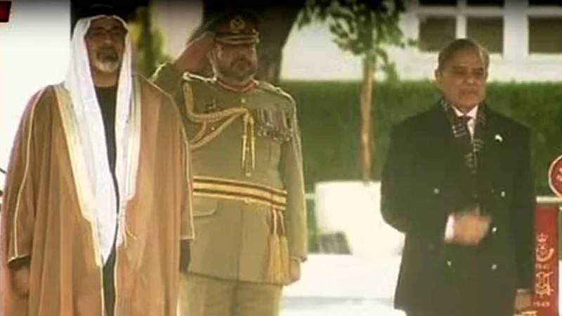 ابوظبی کے ولی عہد کو وزیرِ اعظم ہاؤس میں شاندار گارڈ آف آنر پیش