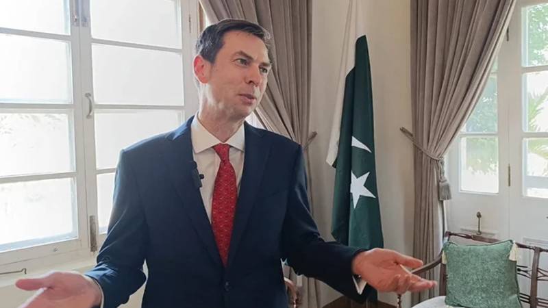 برطانوی ڈپٹی ہائی کمشنر نے چیمپئنز ٹرافی میں انگلینڈ اور پاکستان کی کارکردگی پر مایوسی کا اظہار کیا