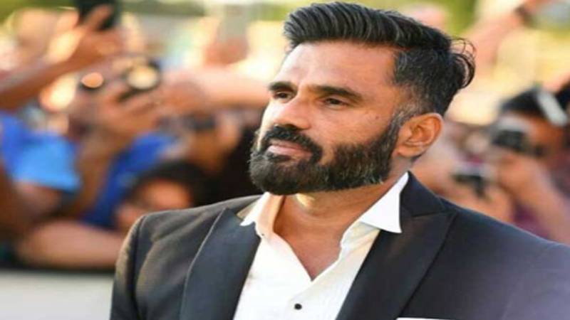 سنیل شیٹی نے مشکل وقت میں مدد کرنے والے پاکستانی شہری کا شکریہ ادا کیا