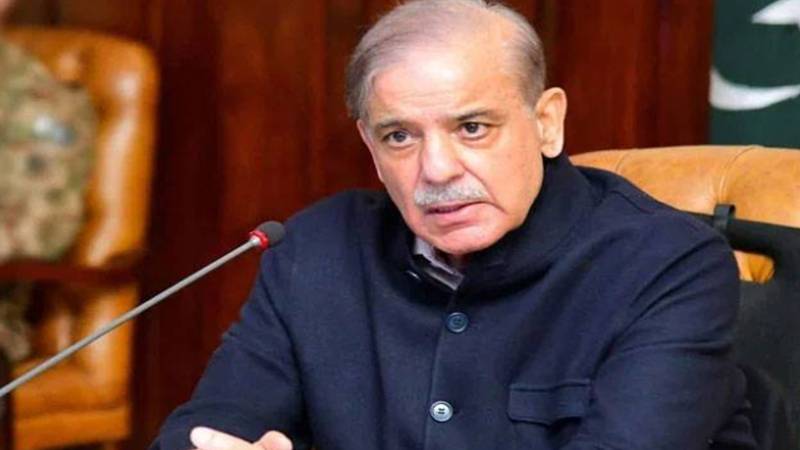 وزیر اعظم کا سحر و افطار میں گیس بحران کا نوٹس، فوری اقدامات کی ہدایت