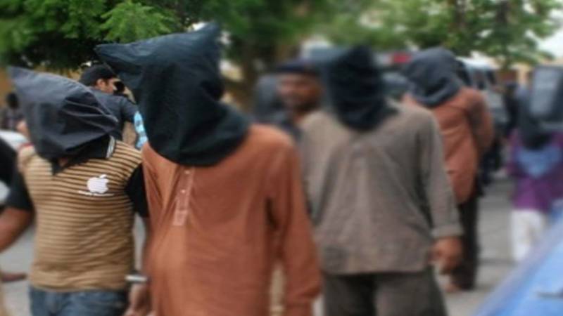ایف آئی اے اور انٹرپول کی مشترکہ کارروائی، دہشتگردی اور قتل کے 6 اشتہاری ملزم یو اے ای سے گرفتار
