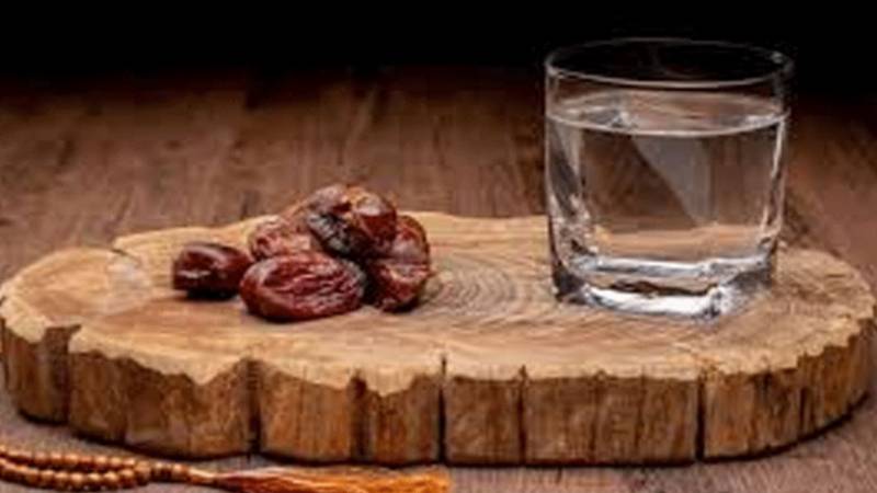 روزے میں پانی کی کمی دور کرنے کے بہترین طریقے