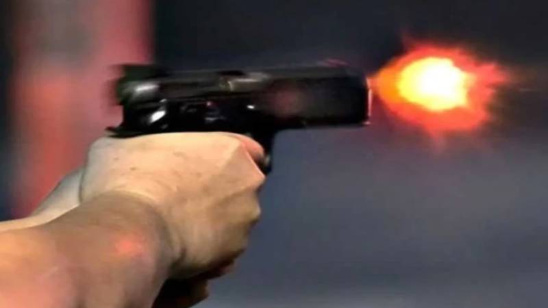 کراچی: سحری کے وقت فائرنگ، موٹرسائیکل سواروں نے سیکیورٹی گارڈ کو قتل کر دیا