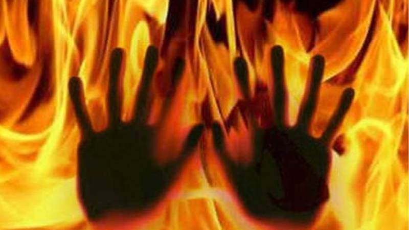 خواتین کے عالمی دن پر پنجاب میں دو افسوسناک واقعات، سسرالیوں کے ہاتھوں بہو کا قتل اور دیور کا بھابی کو زندہ جلانا