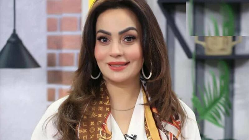سعدیہ امام کا بیٹی کی پیدائش کے بعد اداکاری چھوڑنے کی وجہ بیان