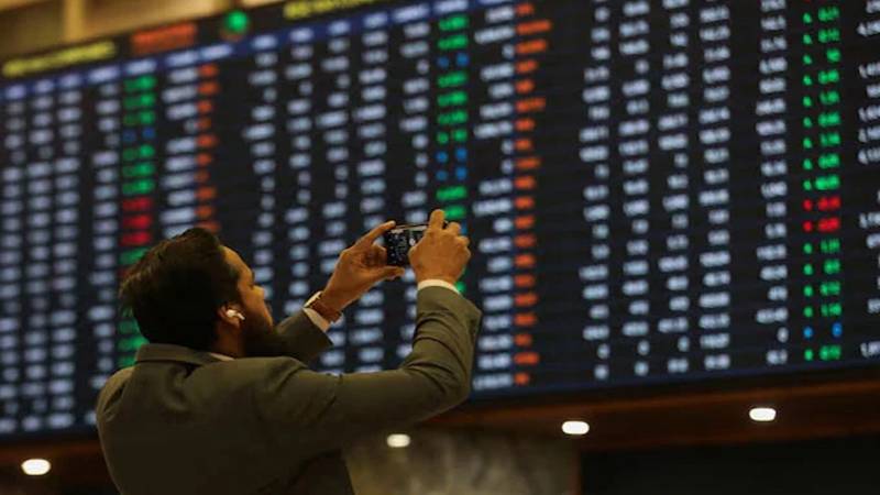 پاکستان اسٹاک ایکسچینج میں کاروبار کا منفی رجحان، 100 انڈیکس 439 پوائنٹس کم