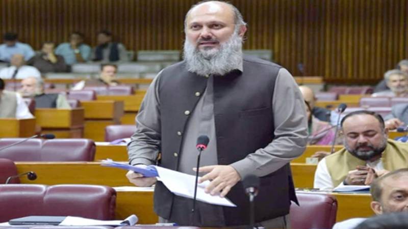ایران کا پاکستان کی سرحد تک گیس پائپ لائن لانے کا بیان غلط، وزیر تجارت کا ردعمل