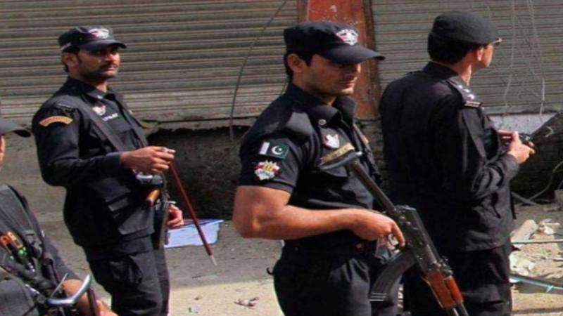 چلتی گاڑی پر فائرنگ؛ پیپلز پارٹی کے سابق ناظم ایوب خان جاں بحق
