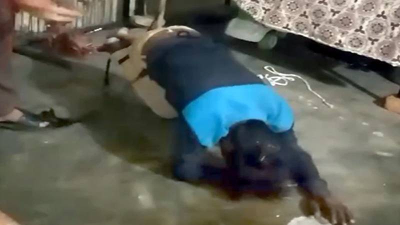 بیوی نے شوہر کو میکے بلا کر رسیوں سے باندھ کر تشدد کا نشانہ بنایا، ویڈیو وائرل