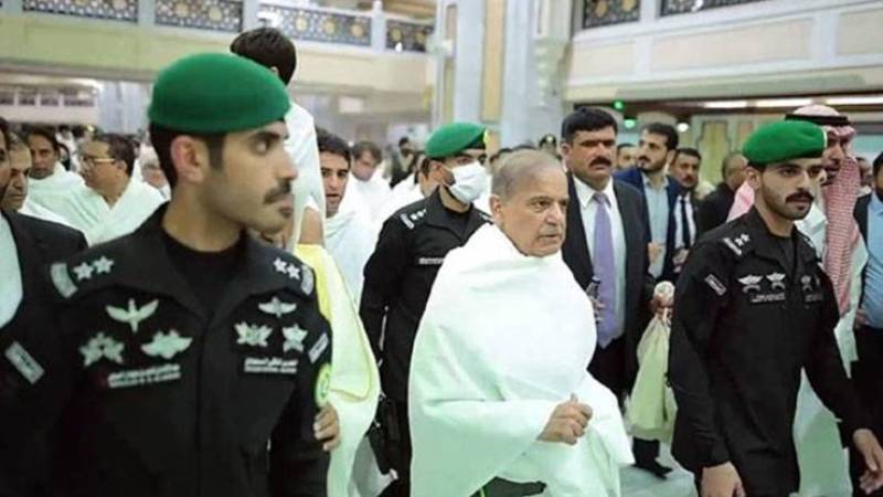 وزیراعظم شہباز شریف نے سعودی عرب میں عمرہ کی سعادت حاصل کی