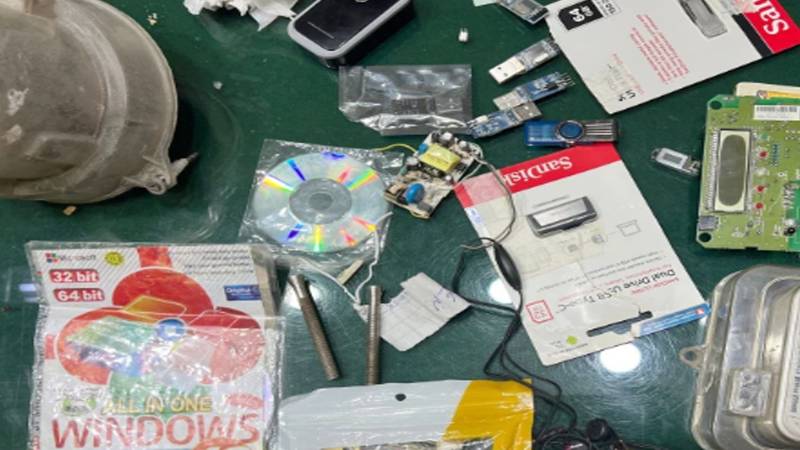 بجلی کے میٹرز کو ریورس کرنے والا ملزم گرفتار، سافٹ ویئر بھی برآمد