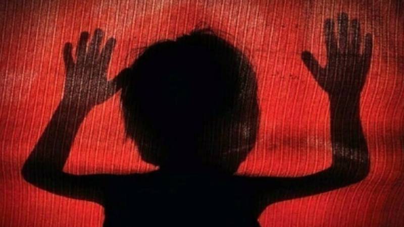 لاہور: 6 سالہ بچی کے ساتھ زیادتی کی کوشش کرنے والا ملزم گرفتار