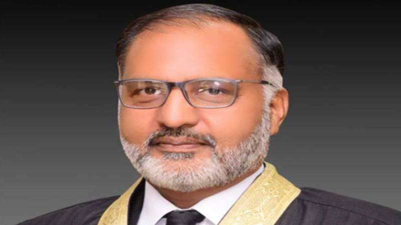 جسٹس شوکت عزیز صدیقی نے عہدہ چھوڑنے کا فیصلہ واپس لے لیا