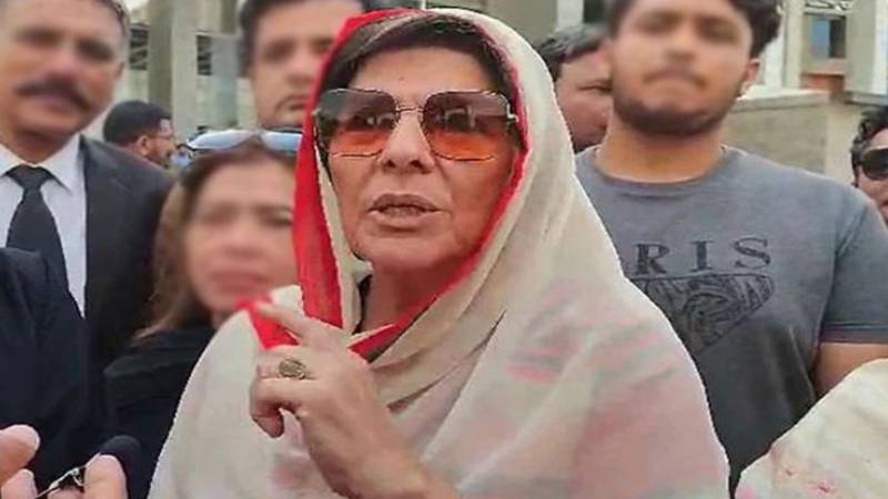 بانی پی ٹی آئی سے ملاقات کی تاخیر پر علیمہ خانم کا پارٹی ورکرز کو اہم پیغام