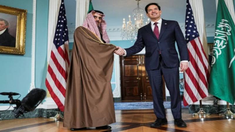 ٹرمپ کی سعودیہ آمد سے قبل اہم مذاکرات: سعودی وزیر خارجہ امریکہ پہنچے