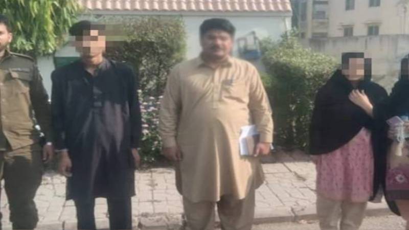 لاہور سے اغوا ہونے والی امریکی لڑکی جھنگ سے محفوظ بازیاب، پولیس نے ملزم گرفتار کر لیا