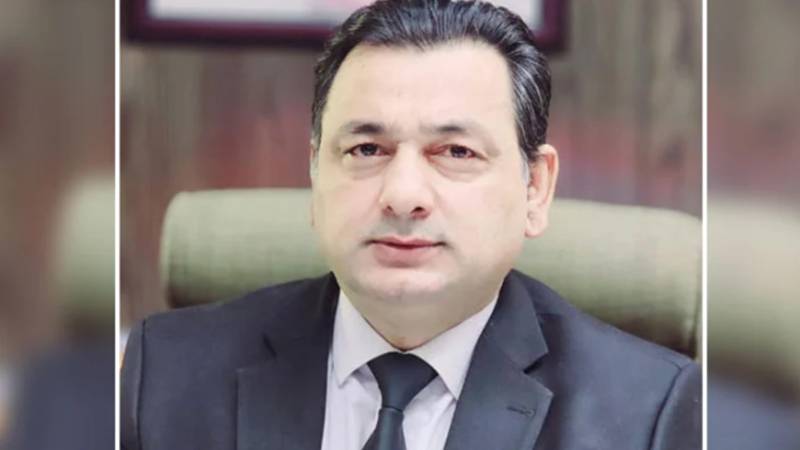 ججز سینیارٹی کیس میں مشاورت مکمل، ایڈووکیٹ جنرل کے پی جلد تفصیلی جواب جمع کرائیں گے