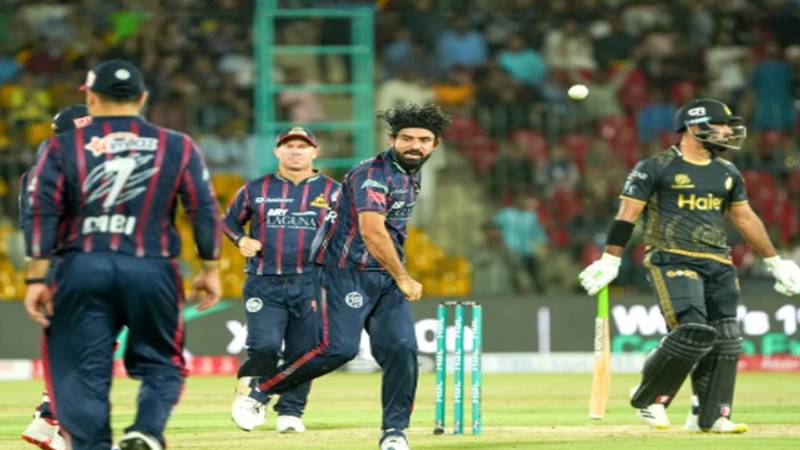 پی ایس ایل میں عامر جمال پر جرمانہ؛ وجہ بنے نامناسب الفاظ اور رویہ