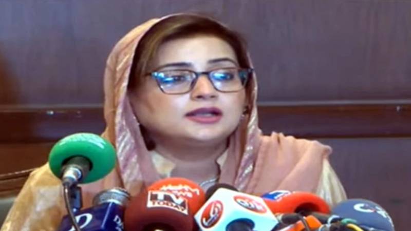 عظمیٰ بخاری کا مراد علی شاہ پر سخت تنقید: 'گنڈاپور سے مختلف نظر آنا چاہیے، سندھ حکومت 16 سالہ کارکردگی دکھائے