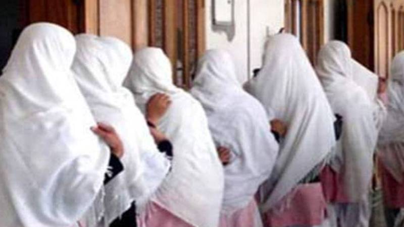 داتا دربار پولیس کی کارروائی: اغواء کے مقدمہ میں مطلوب 3 لاپتہ طالبات بازیاب