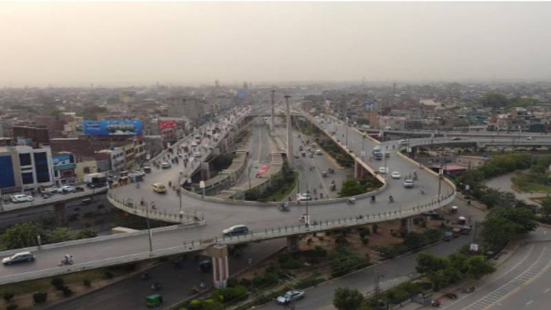 لاہور میں شدید گرمی کی نئی لہر، موسمیاتی تبدیلیوں اور شہری ترقی کا اثر