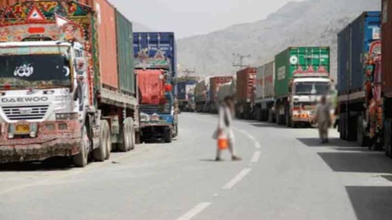 کینال تنازع کے باعث دھرنے سے سندھ میں کنٹینرز پھنس گئے، اشیائے ضرورت کی کمی کا خطرہ
