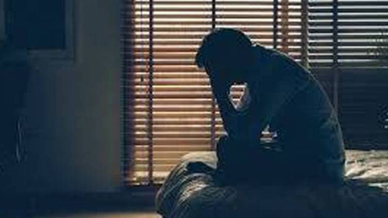 رات دیر تک جاگنا ذہنی اور جسمانی صحت پر منفی اثرات ڈالتا ہے